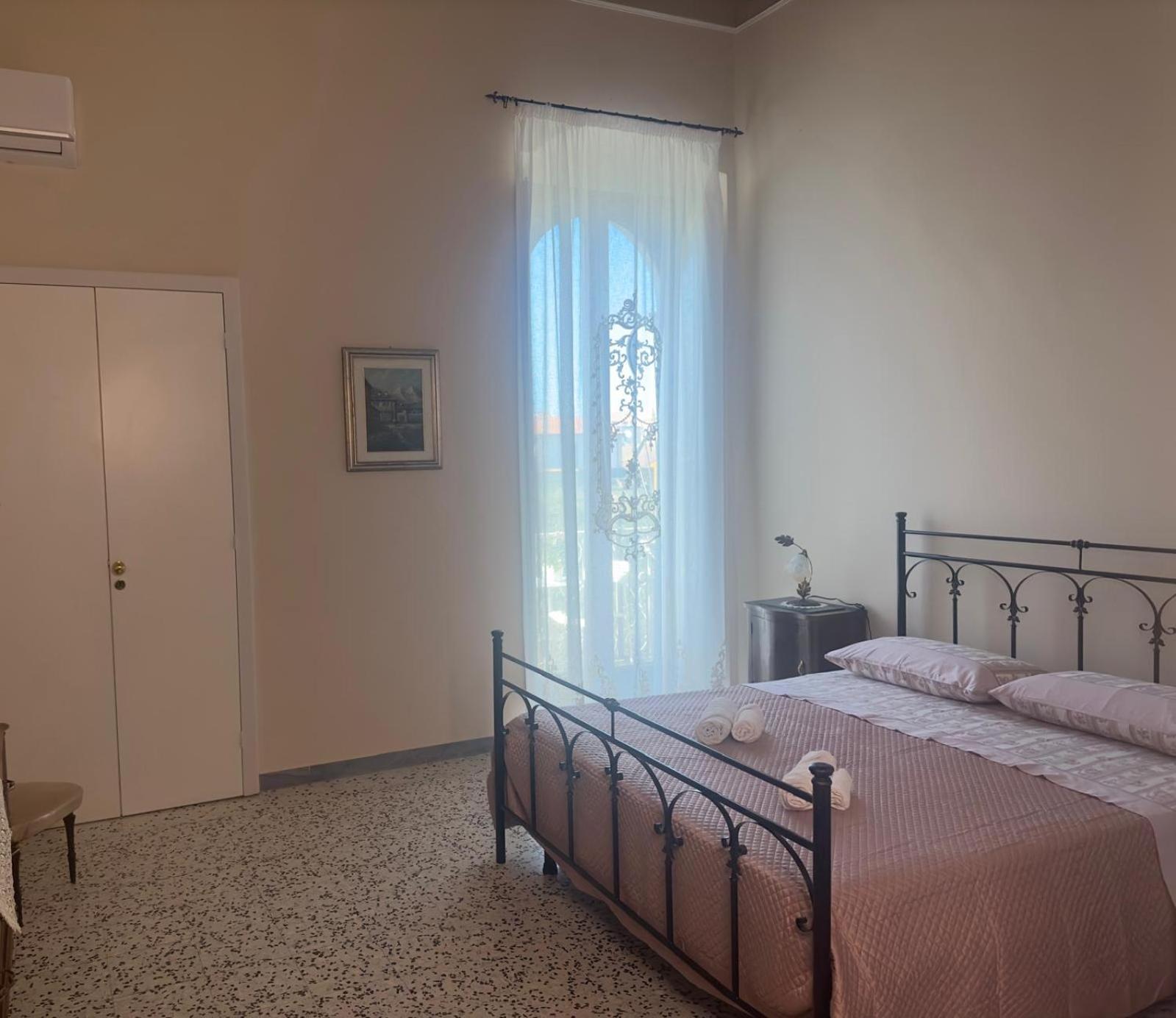 Отель Residenza Gonzaga Serracapriola Экстерьер фото