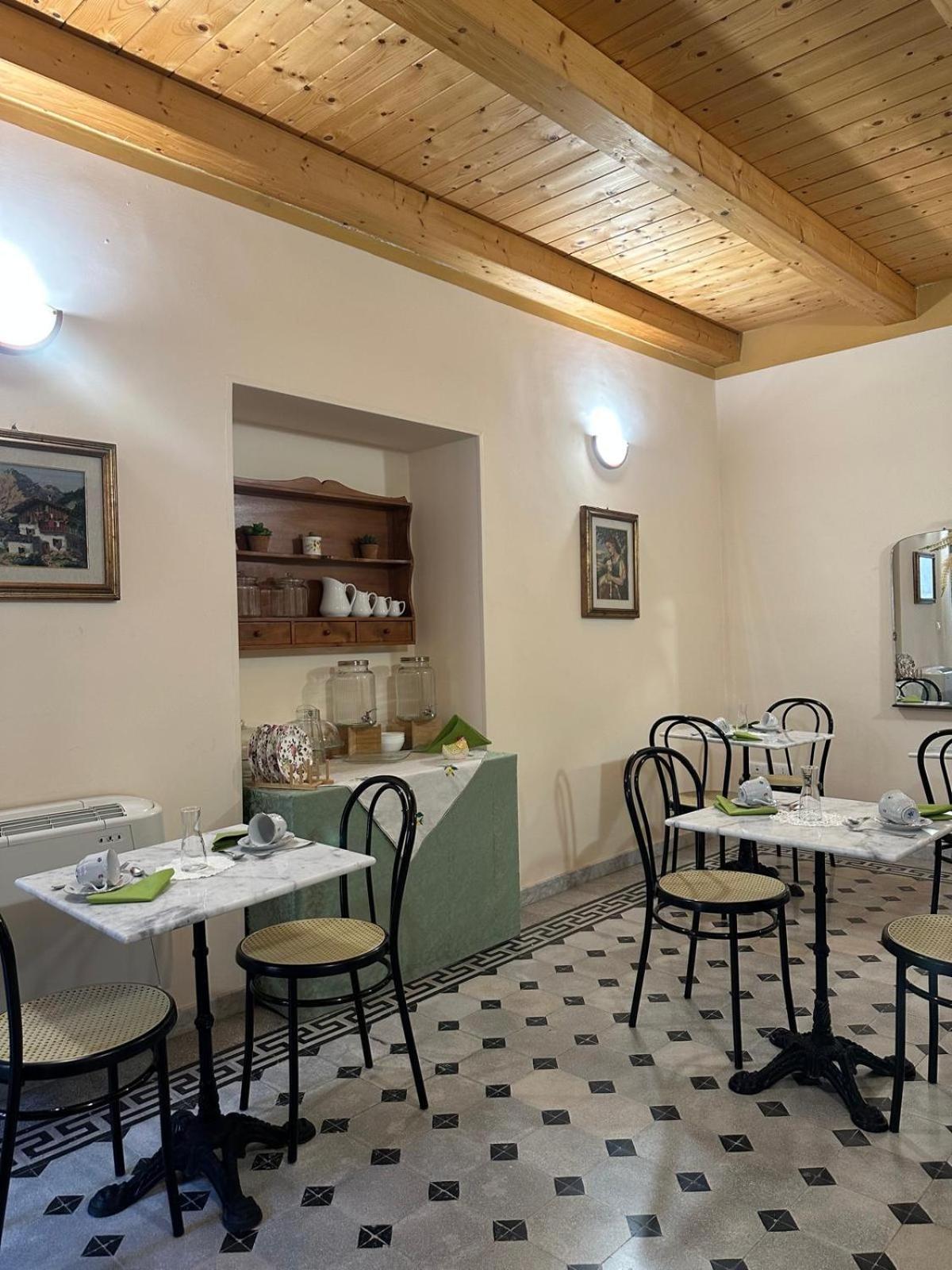 Отель Residenza Gonzaga Serracapriola Экстерьер фото