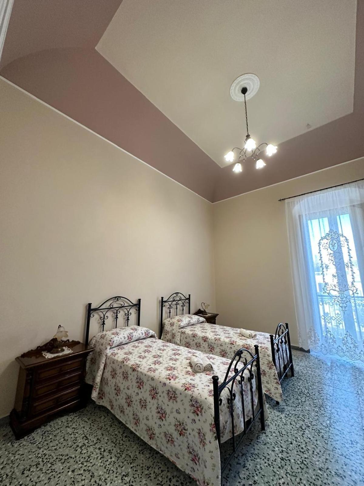 Отель Residenza Gonzaga Serracapriola Экстерьер фото