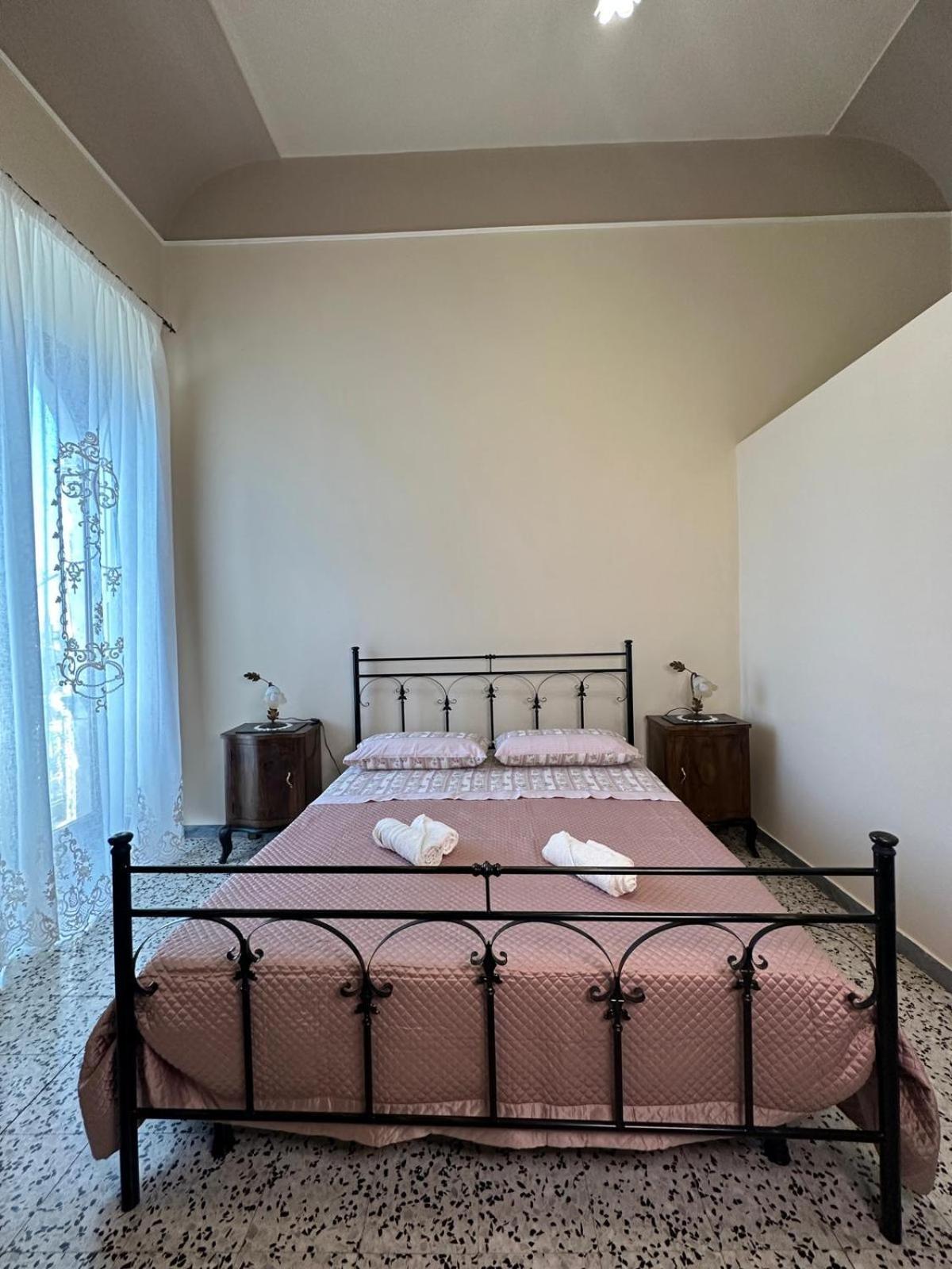 Отель Residenza Gonzaga Serracapriola Экстерьер фото