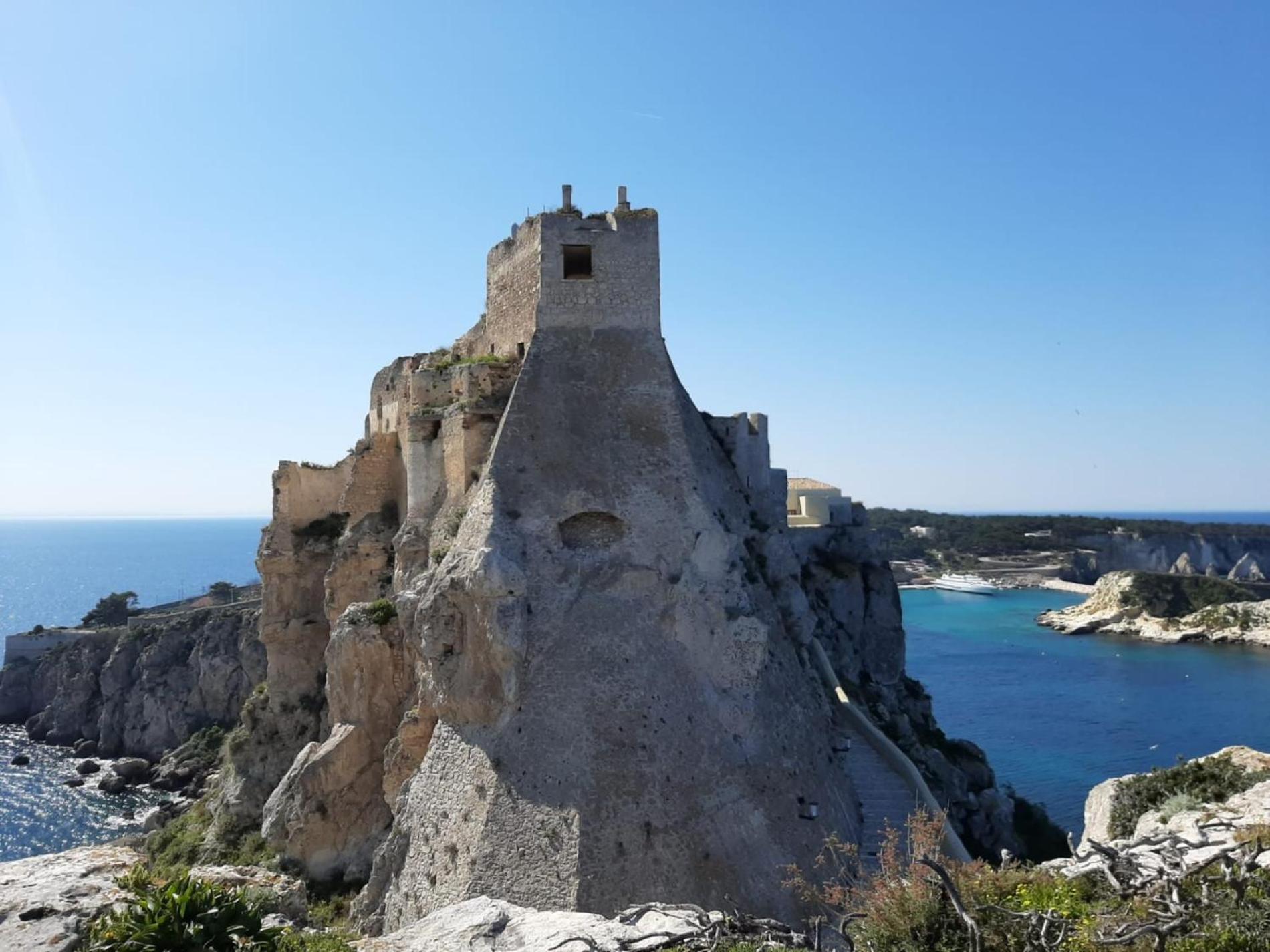 Отель Residenza Gonzaga Serracapriola Экстерьер фото